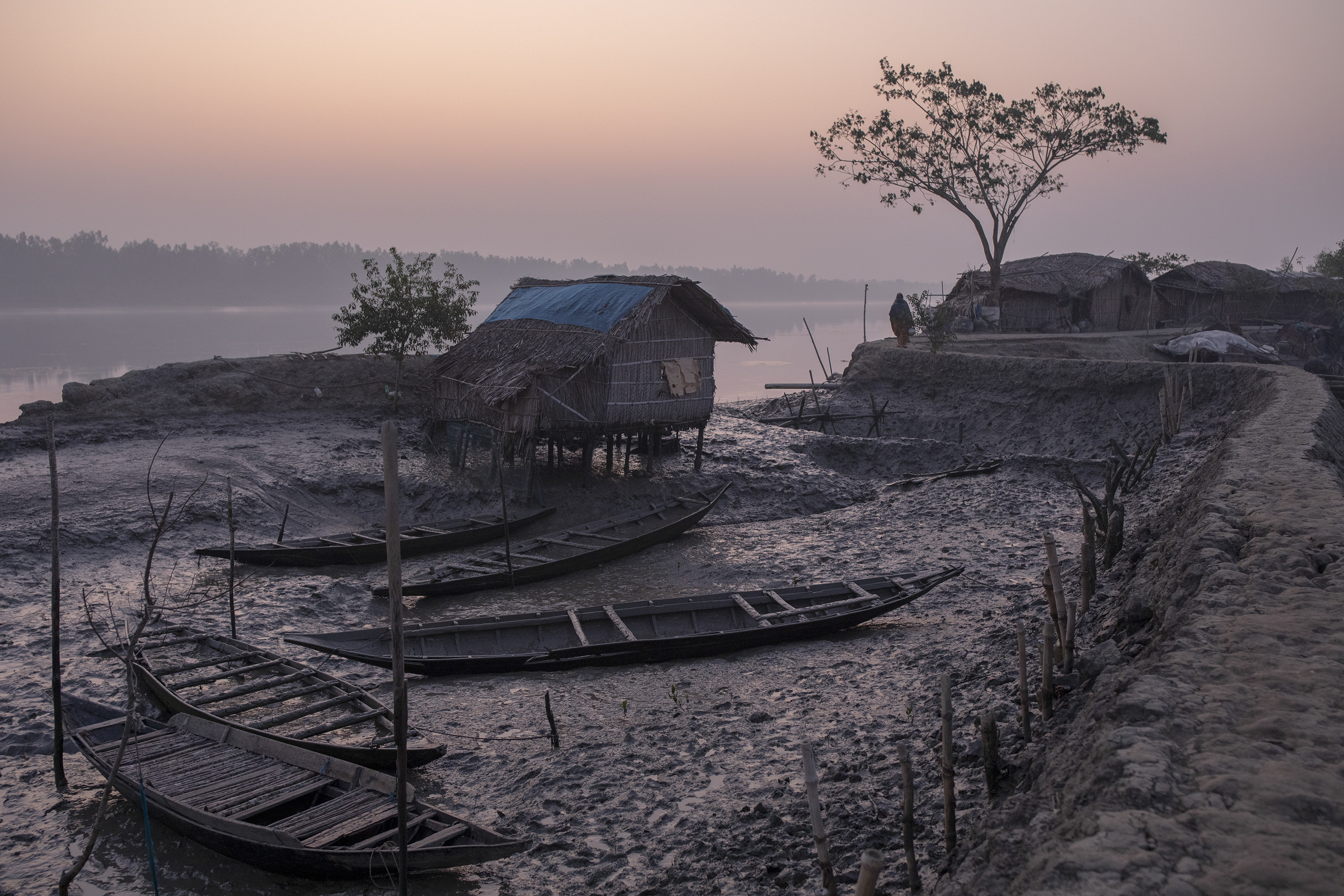 Vanishing With the Waves